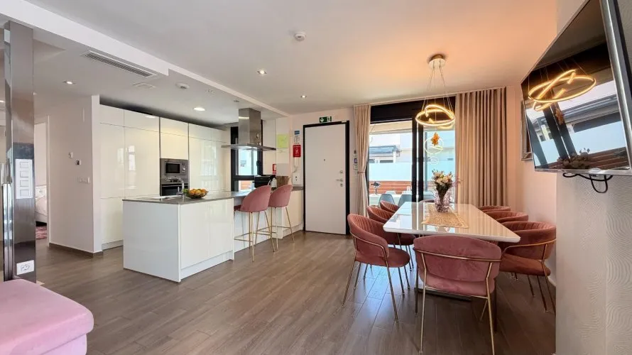 Villa de 5 dormitorios en Torrevieja, España No. 707 № 13