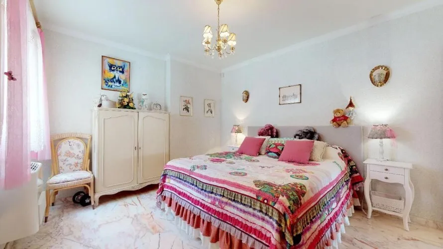 Villa de 7 dormitorios en Maryvilla, Spain No. 486 № 17