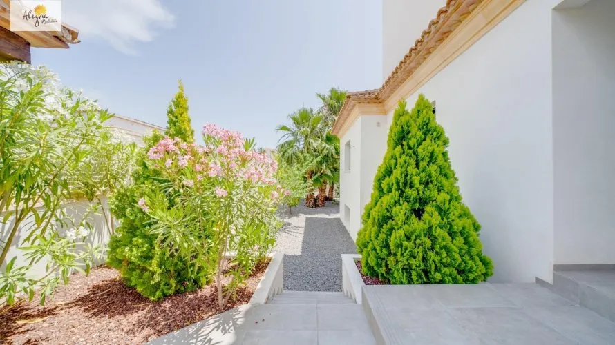 Villa de 5 dormitorios en Calpe, Spain No. 510 № 26