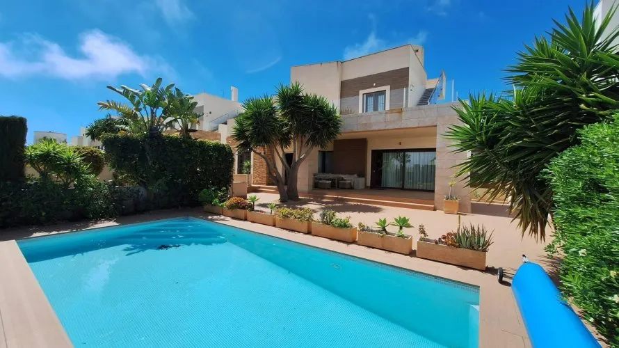 Villa de 2 dormitorios en Torreblanca, Spain No. 684