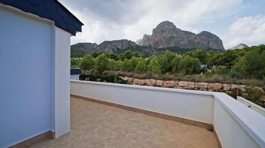 Villa de 3 dormitorios en Polop, Spain No. 527 № 2