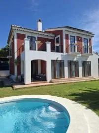Villa de 4 dormitorios en Finestrat, Spain No. 430