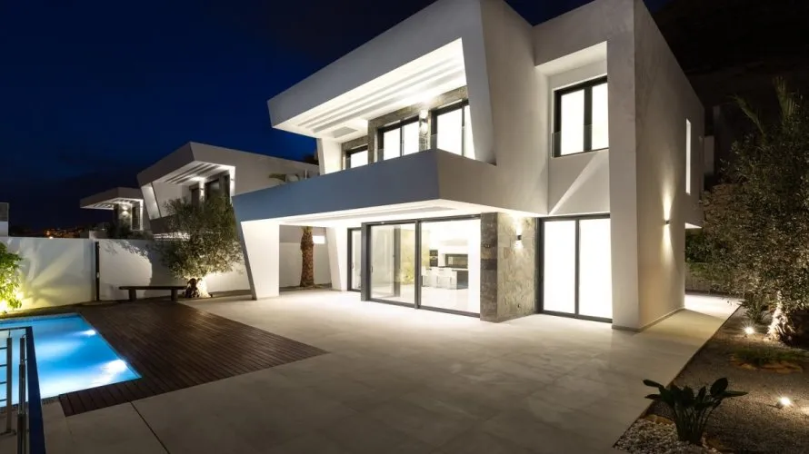 Villa de 5 dormitorios en Finestrat, España No. 716 № 2