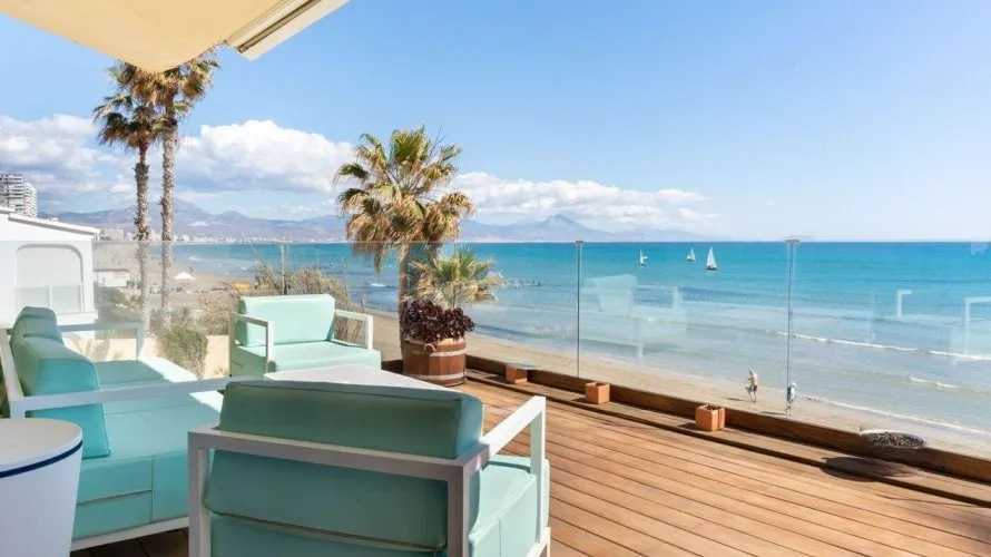 Villa de 10 dormitorios en Cabo De Las Huertas, España No. 744