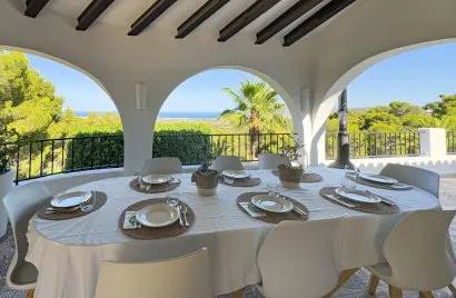 Villa de 3 dormitorios en La Nucia, España No. 757