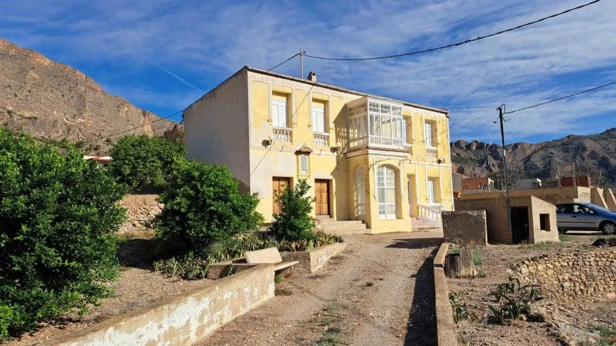 Villa de 7 dormitorios en Orihuela, España No. 743