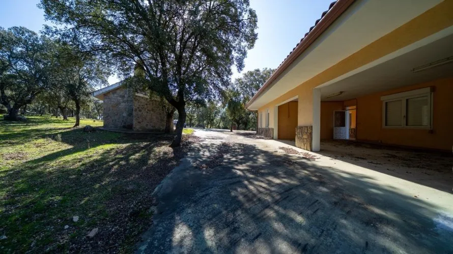 Сasa de 8 dormitorios en Colmenarejo, España No. 767 № 28