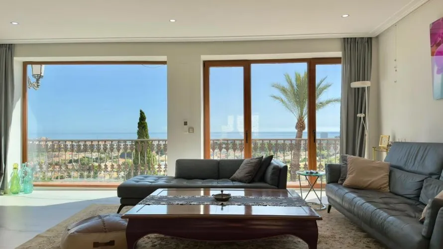 Villa de 4 dormitorios en La Pedrera, España No. 768 № 15