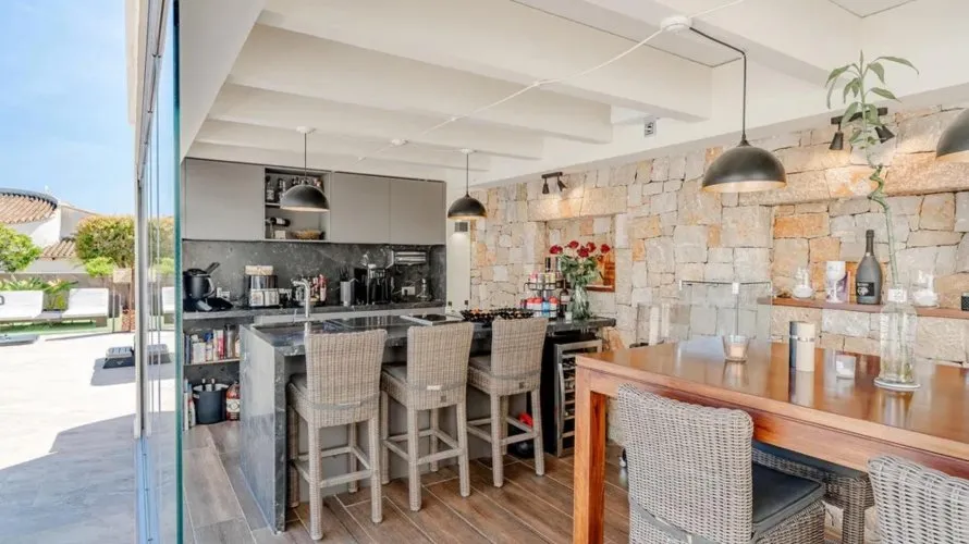 Villa de 247m² en Moraira, España No. 775 № 23