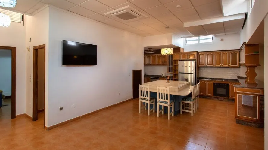 Villa de 180m² en Torrevieja, España No. 786 № 1