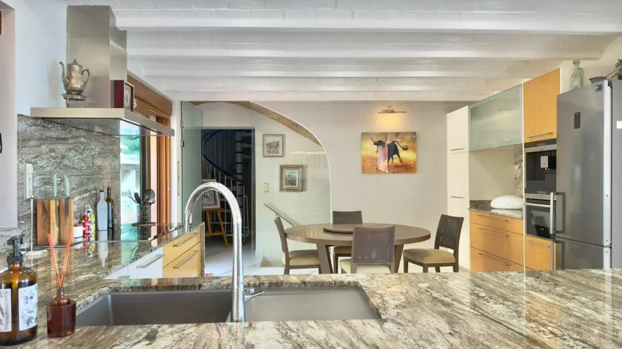 Villa de 4 dormitorios en La Pedrera, España No. 768 № 9