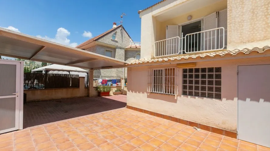 Villa de 293m² en La Zenia, España No. 766 № 7
