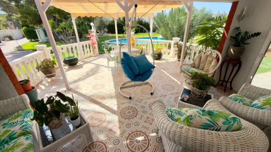 Villa de 5 dormitorios en Benidorm, España No. 847 № 15