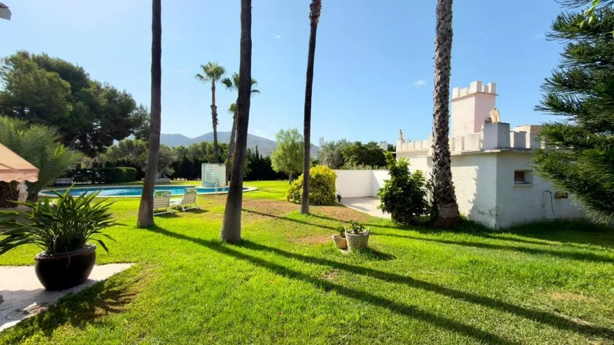 Villa de 5 dormitorios en Benidorm, España No. 847 № 7