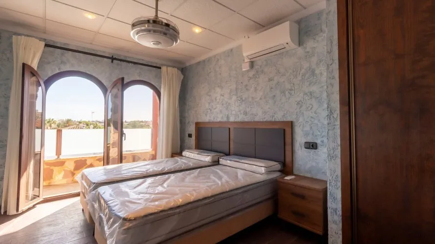 Villa de 624m² en La Zenia, España No. 807 № 11