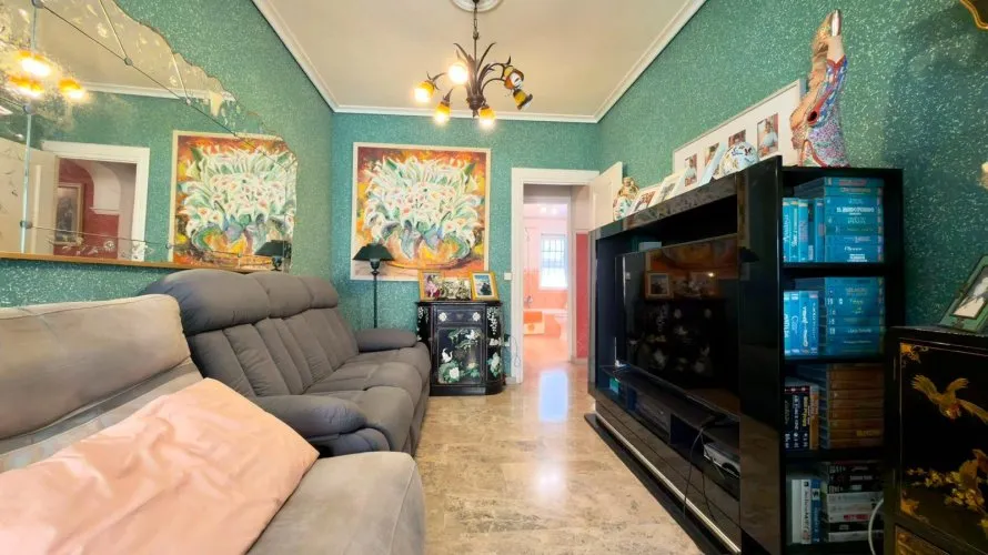Villa de 5 dormitorios en Benidorm, España No. 847