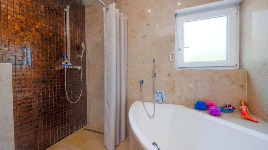 Villa de 4 dormitorios en Rojales, España No. 850 № 12