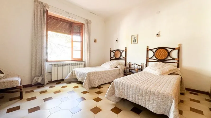 Villa de 330m² en Calasparra, España No. 891