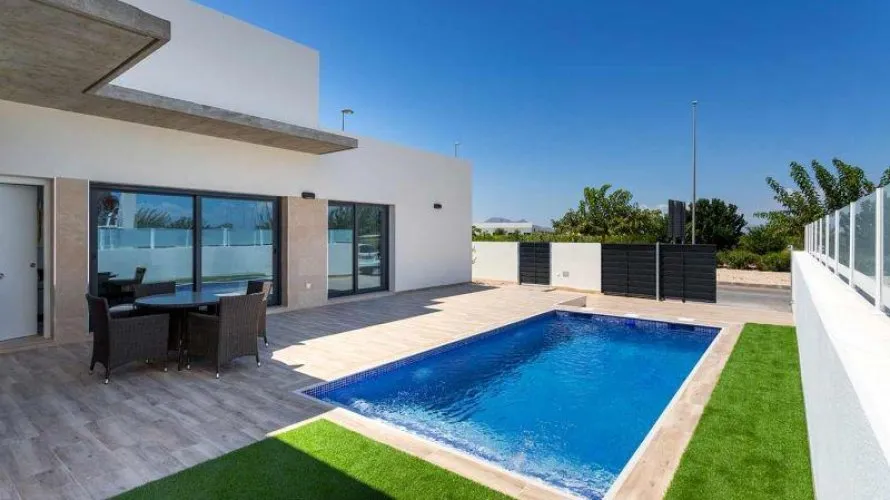 Villa de 3 dormitorios en Daya Nueva, España No. 878 № 24