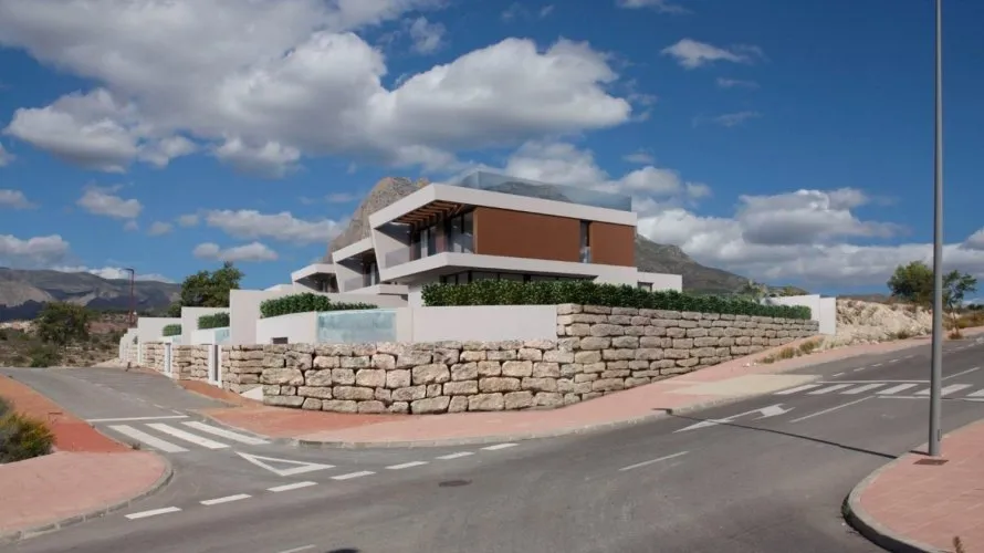 Villa de 3 dormitorios en Finestrat, España No. 901 № 3