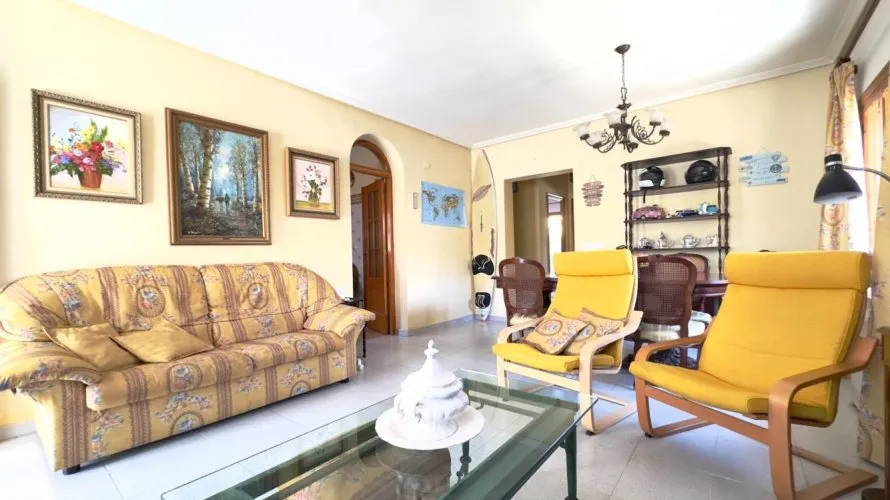 Villa de 144m² en Cabo Roig, España No. 897 № 23