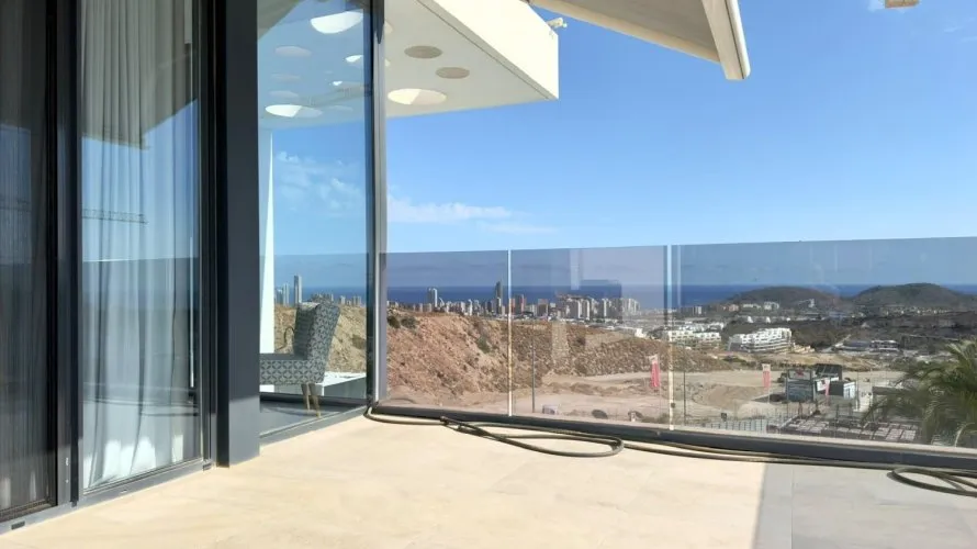 Villa de 324m² en Finestrat, España No. 903 № 11