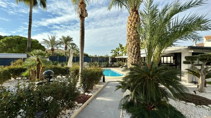 Villa de 5 chambres à San Juan, Spain No. 591 № 25