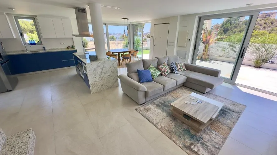 Villa de 3 chambres à Finestrat, Spain No. 561 № 14