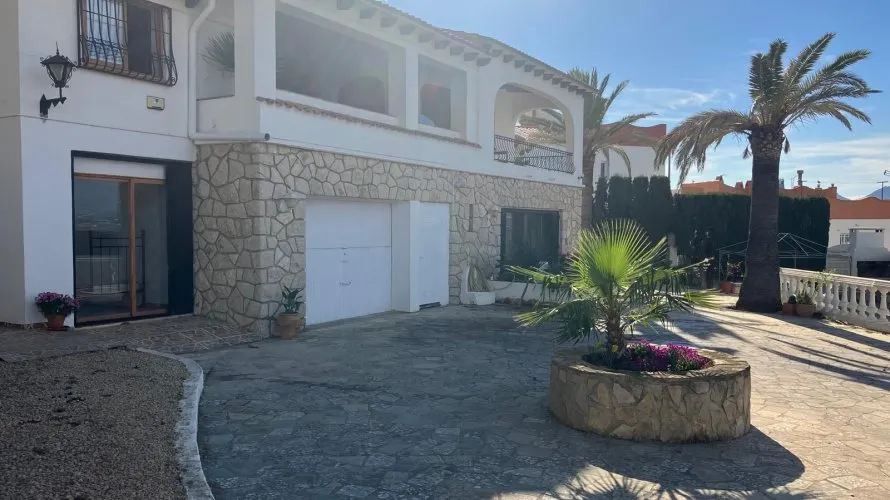 Villa de 4 chambres à Albir, Spain No. 566 № 26