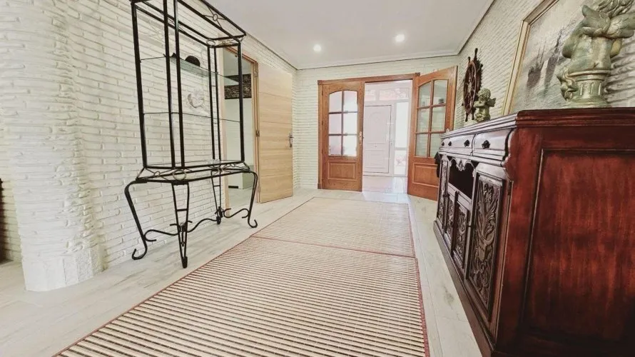 Villa de 5 chambres à Torrevieja, Spain No. 606 № 8