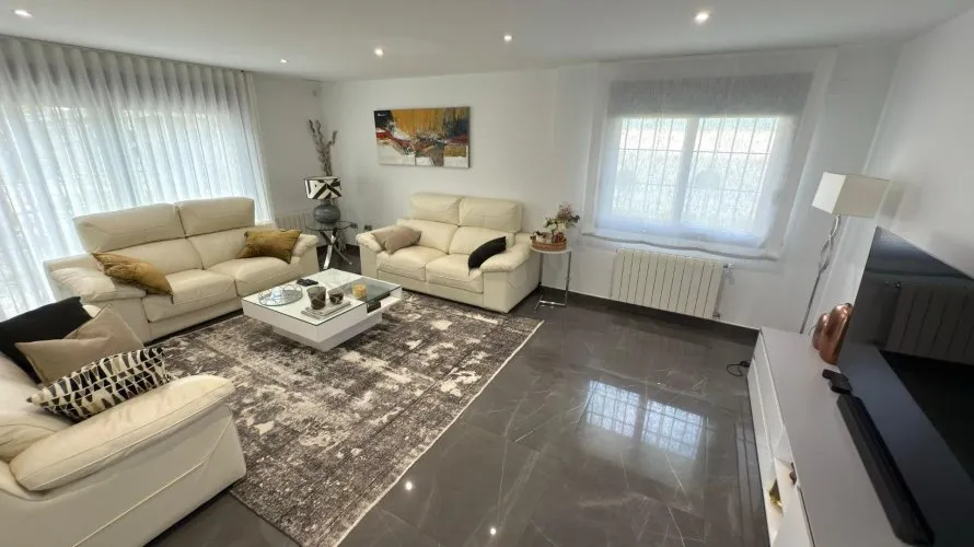 Villa de 5 chambres à San Juan, Spain No. 591 № 16
