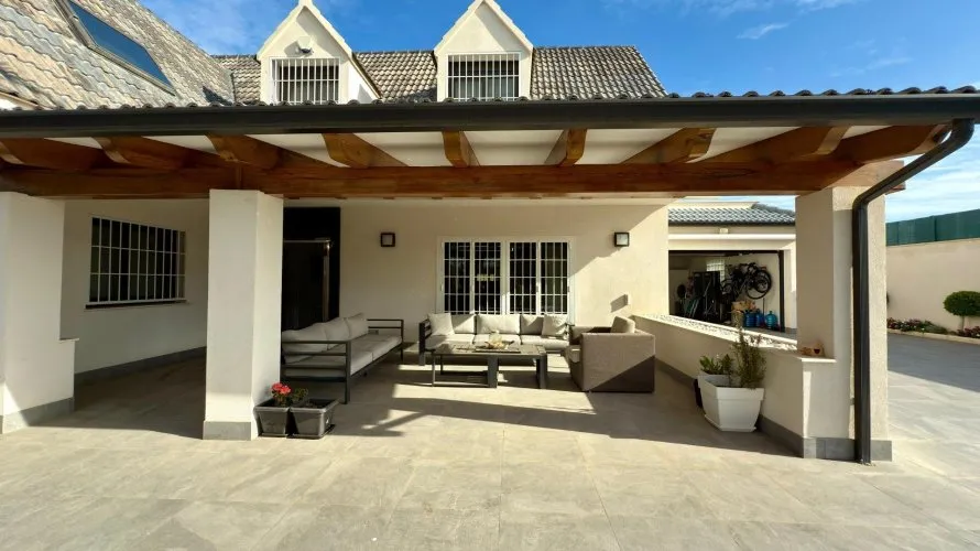 Villa de 5 chambres à San Juan, Spain No. 591 № 9