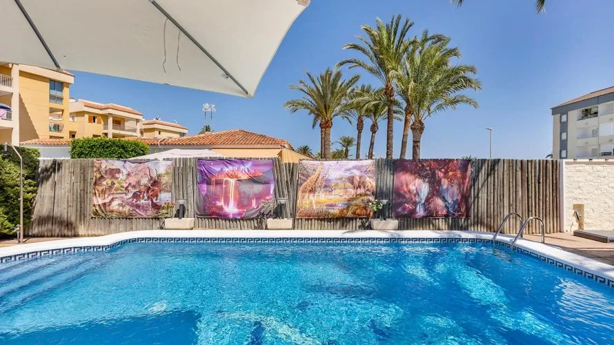 Villa de 4 chambres à Torrevieja, Spain No. 639 № 2