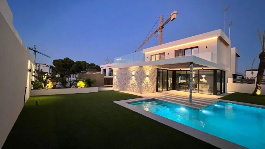 Villa de 3 chambres à Alicante, Spain No. 547 № 14