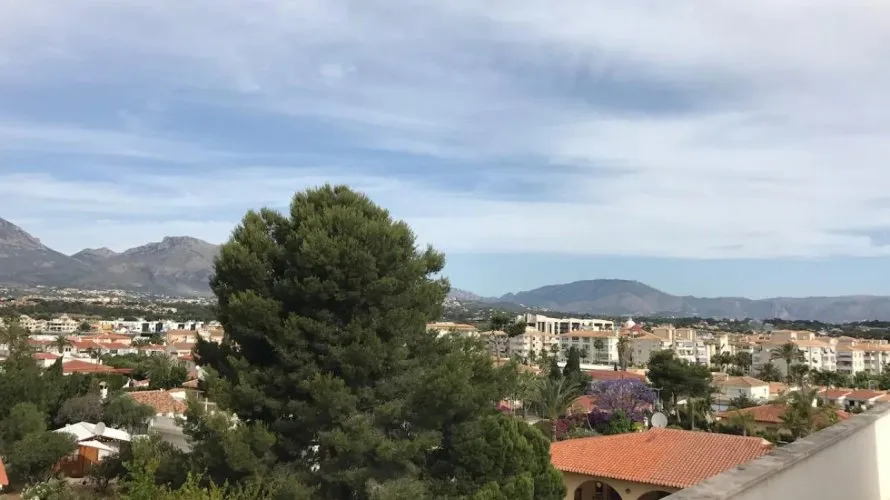 Villa de 4 chambres à Albir, Spain No. 549 № 3