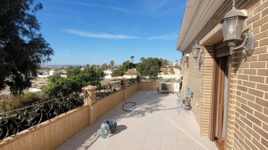 Villa de 5 chambres à Ciudad Quesada, Spain No. 551 № 5
