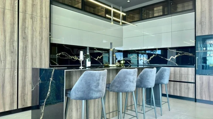 Villa de 890m² à Benidorm, Spain No. 637 № 5