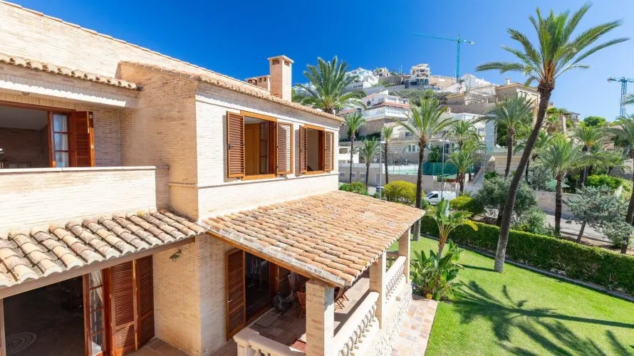 House de 640m² à Cullera, Spain No. 539 № 5
