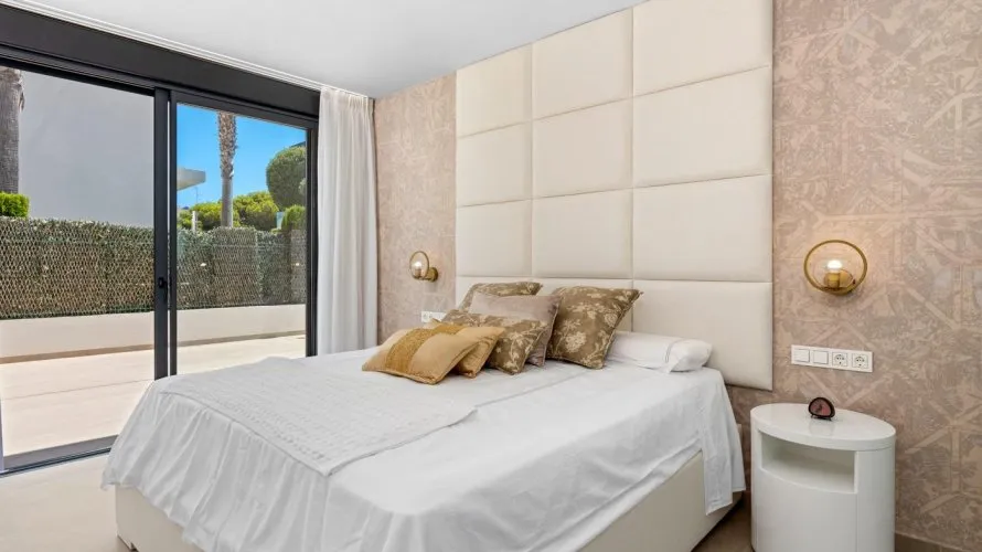 Villa de 3 chambres à Campoamor, Spain No. 573 № 19