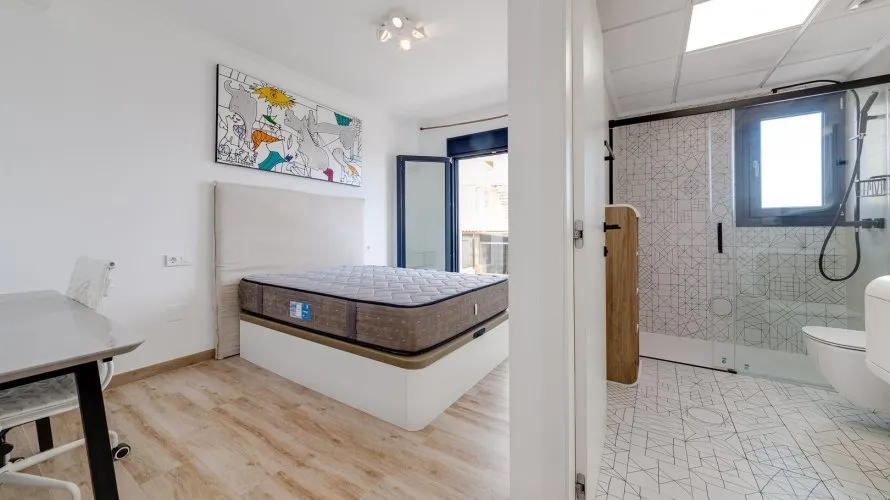 Villa de 210m² à Torrevieja, Spain No. 607 № 16