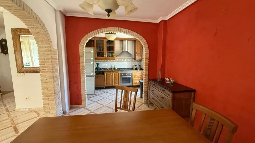 House de 3 chambres à Torrevieja, Spain No. 670 № 2