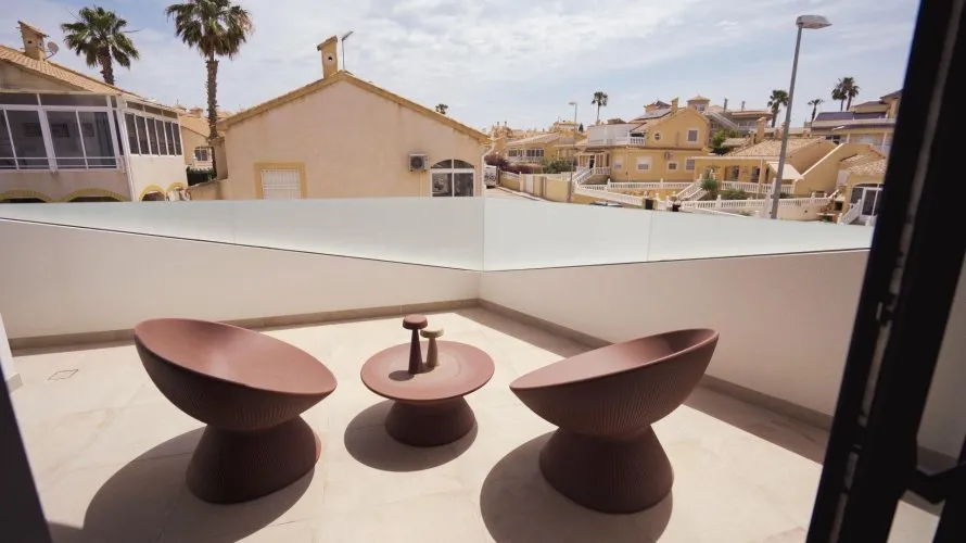 Villa de 3 chambres à La Florida, Spain No. 690 № 3
