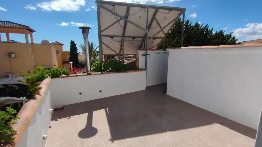 House de 209m² à Alicante, Espagne No. 649 № 5
