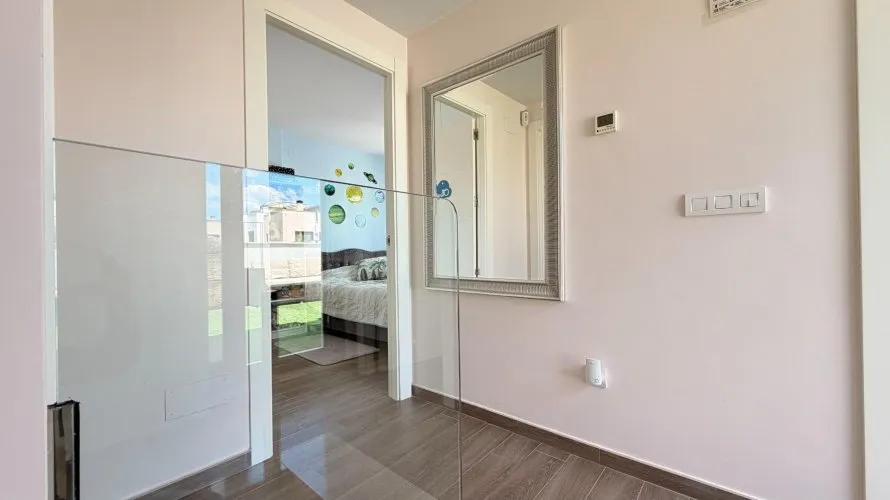 Villa de 5 chambres à Torrevieja, Espagne No. 707 № 25