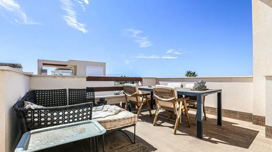 Villa de 101m² à Ciudad Quesada, Espagne No. 675 № 3