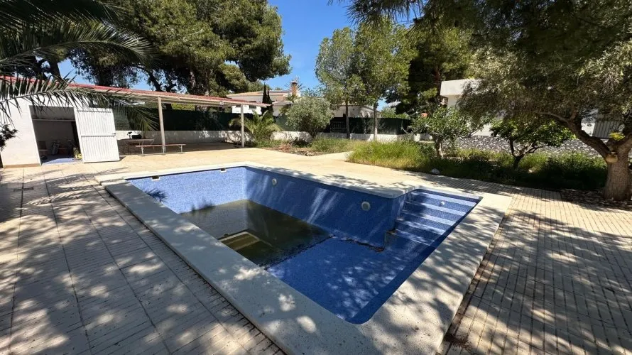 Villa de 5 chambres à San Vicente del Raspeig, Espagne No. 686 № 17