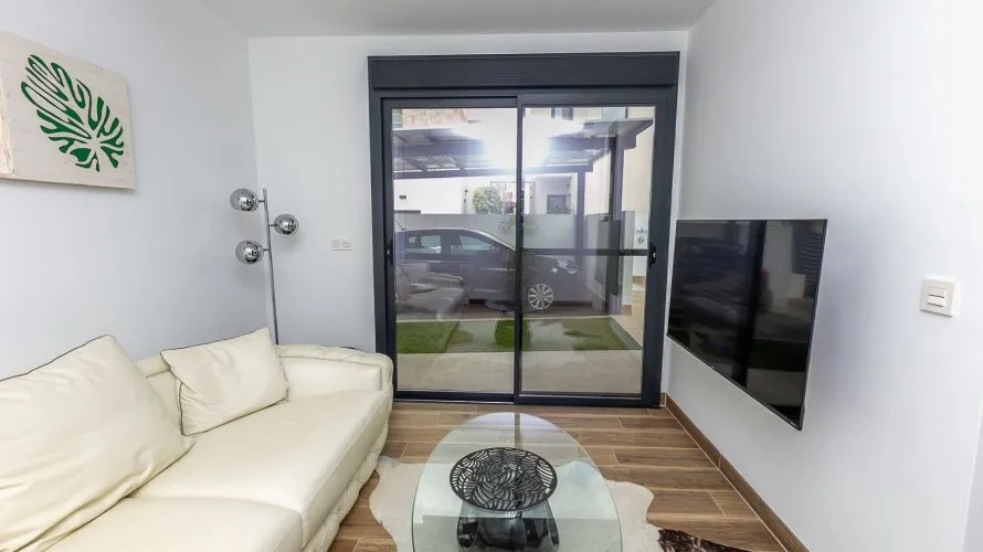 Villa de 120m² à Los Montesinos, Spain No. 697 № 17