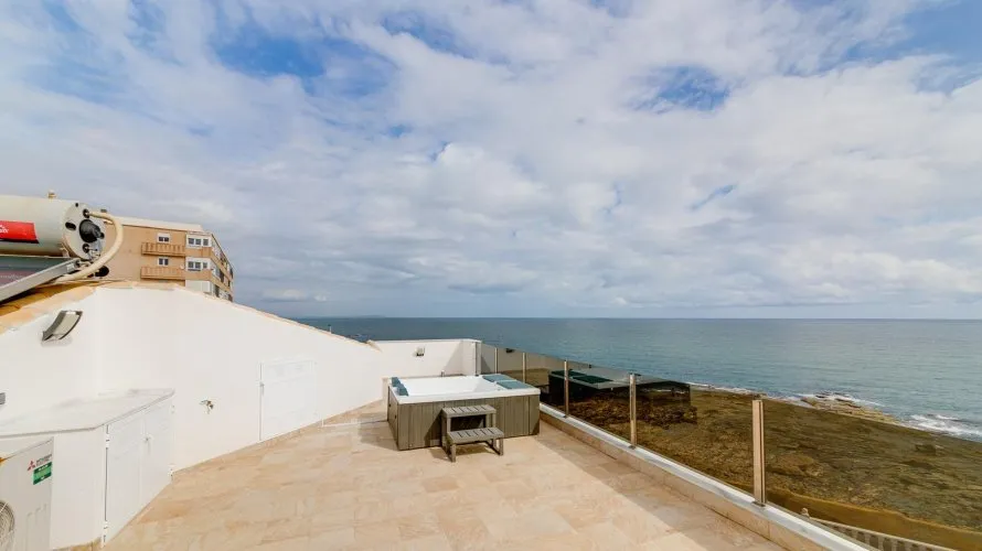 Villa de 4 chambres à Torrevieja, Spain No. 522 № 11