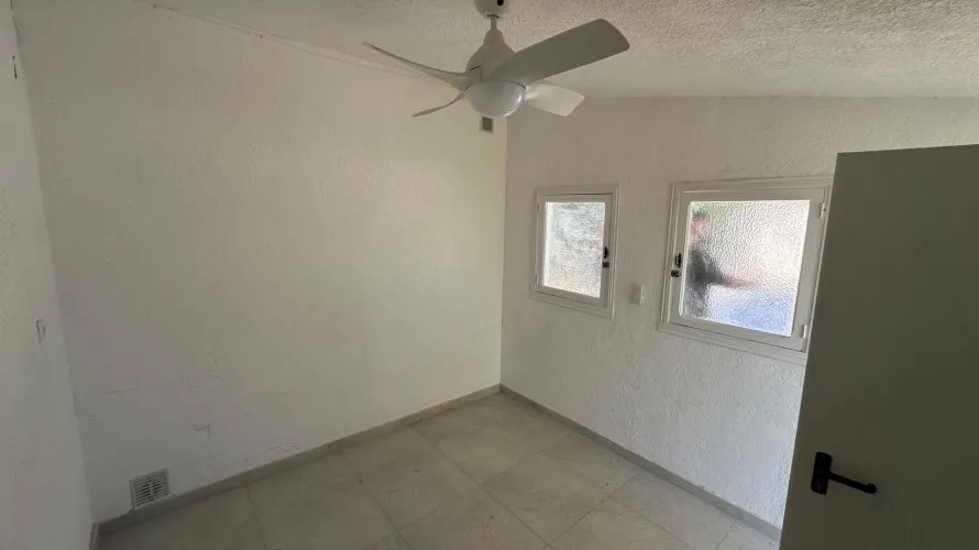 Villa de 5 chambres à San Vicente del Raspeig, Espagne No. 686 № 18