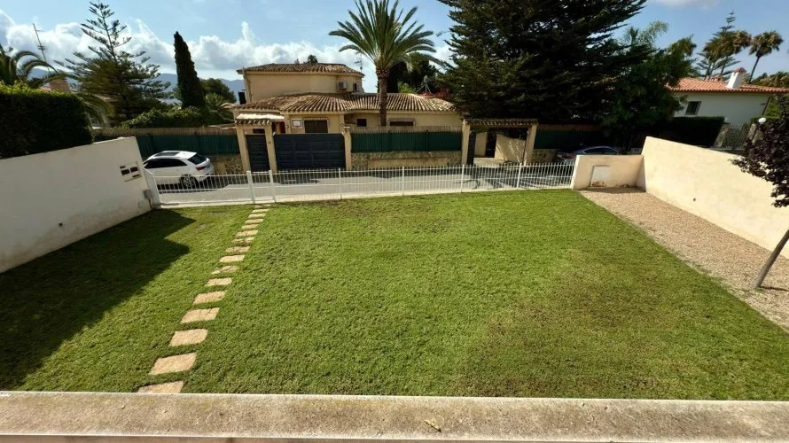 Villa de 3 chambres à La Nucia, Spain No. 429 № 12